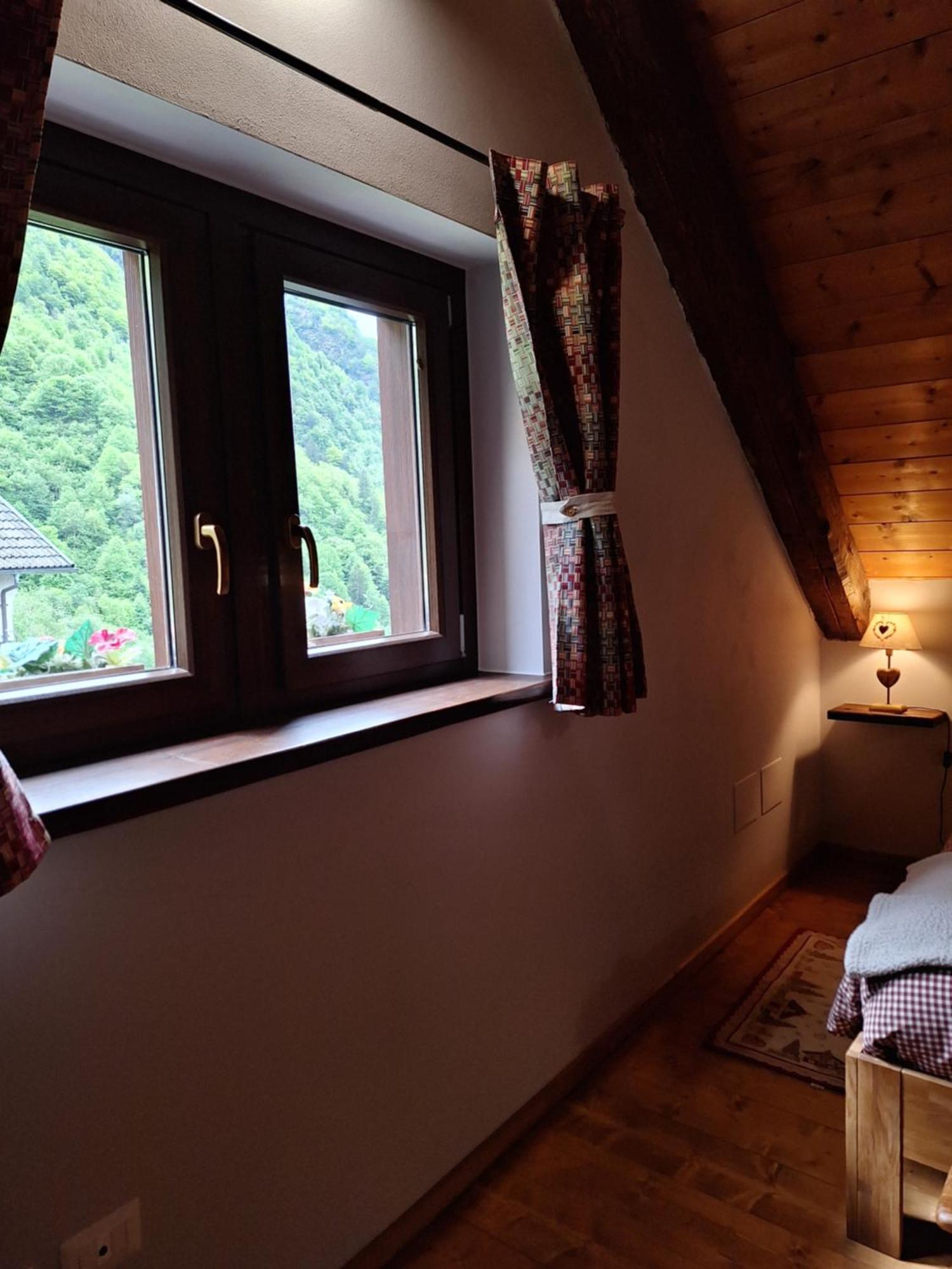 Locanda Del Sasso Rooms Crodo Exterior photo